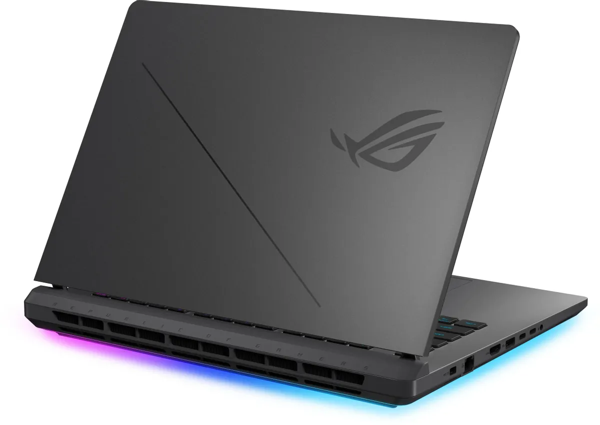 Ноутбук ASUS ROG Strix G16 G615JMR-S5202