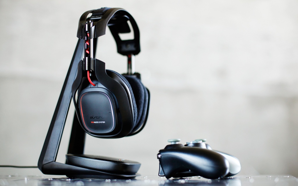 gaming headset.jpg